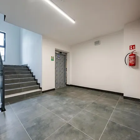 Mostek 4 Center